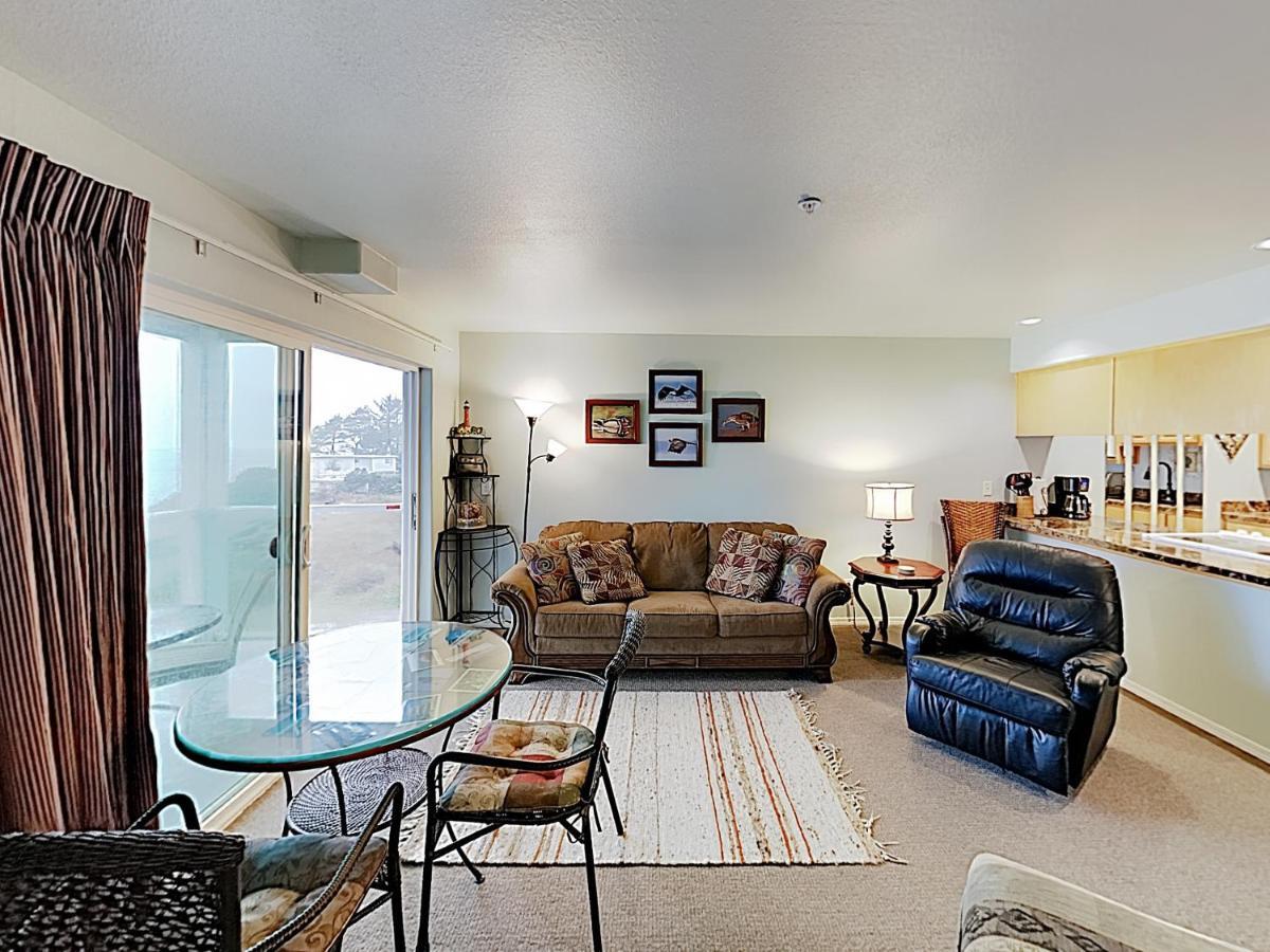 مدينة لينكولن New Listing! Bay-View Beauty With Private Balcony Condo المظهر الخارجي الصورة